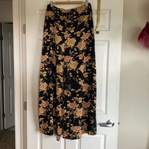 Unique Vintage wide leg floral pants with pockets!!